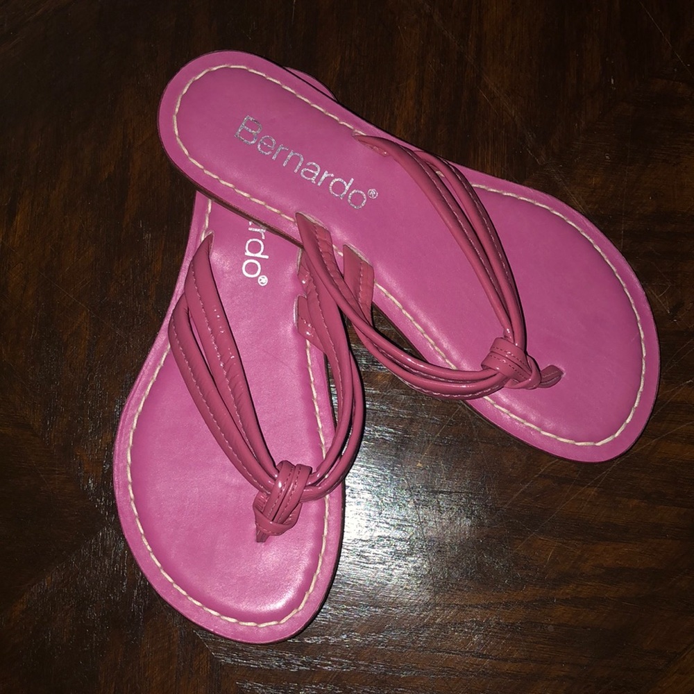 Bernardo sandals